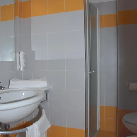 ホテル Majestic 3*